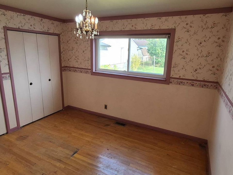 26902 Merideth Dr, photo 5