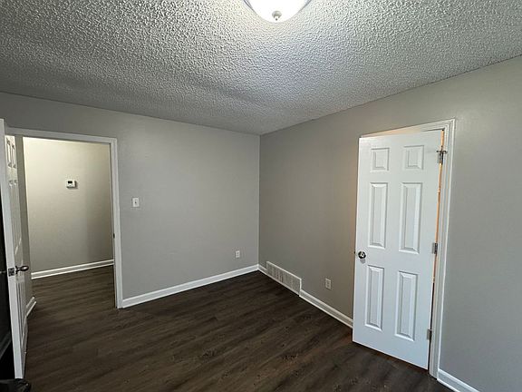 4th image of 5164 Walton Lake Dr