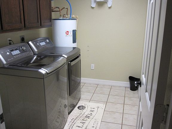 4th image of 6320 Jenny Ln