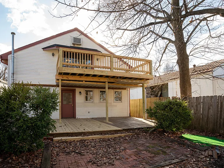 919 Franklin St — Photo 31