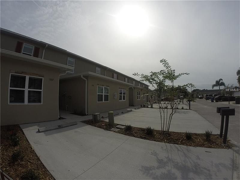 1st image of 1005 Creek Park Dr