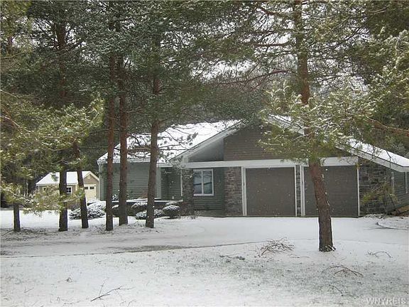 5th image of 103 Taylor Hts