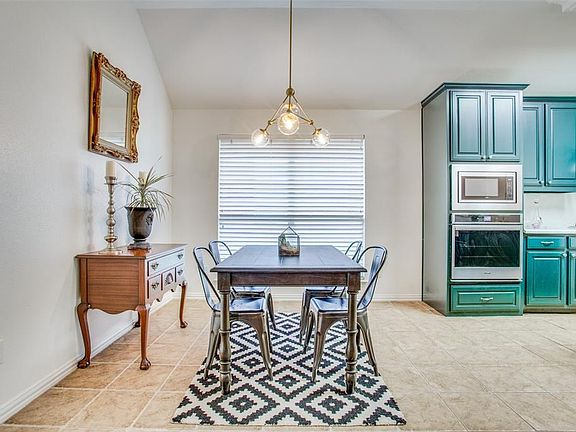4th image of 970 Shores Blvd