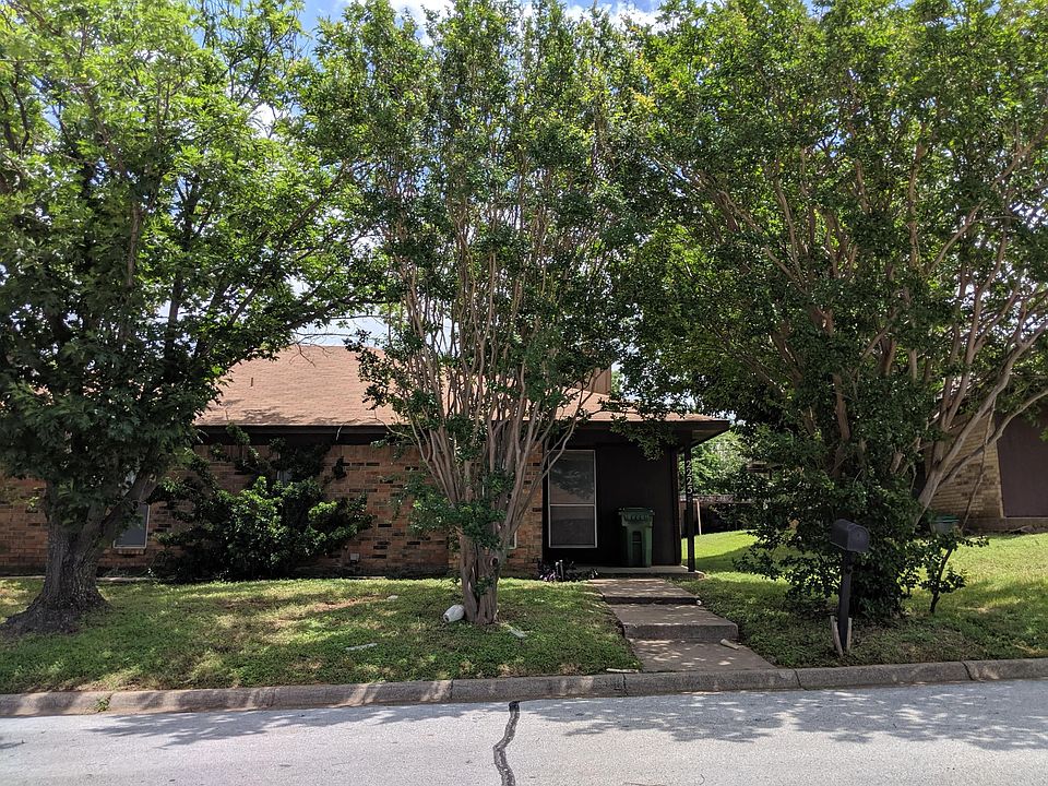 1st image of 2225 Roman Ct