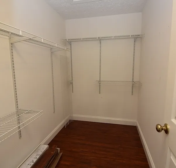 2052 Quaker Way #13 — Photo 12