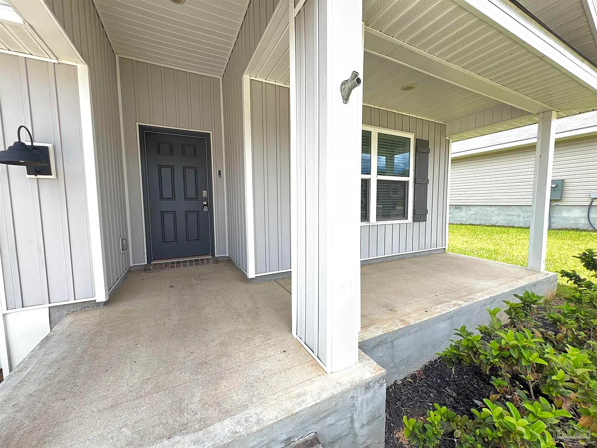 Building Photo - 6161 Native Dancer Way