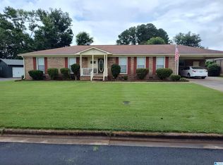 2327 Valley Ln, Sylacauga, AL 35150