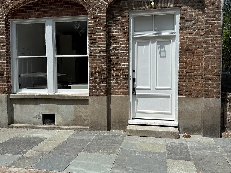 34 Chalmers St #1 — Photo 2