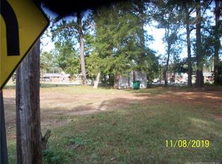 2255 Lambeth St, Lumberton, NC 28358
