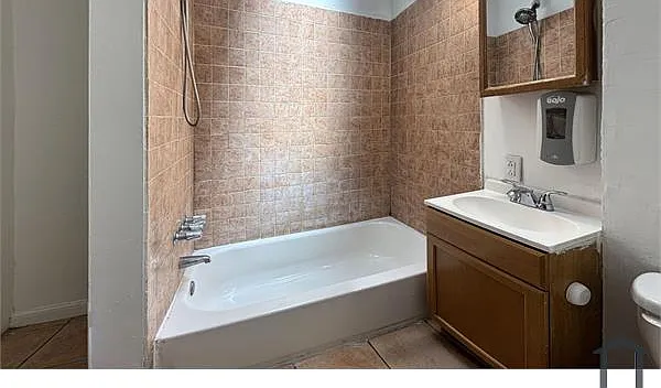1 bed, $985 — Photo 3