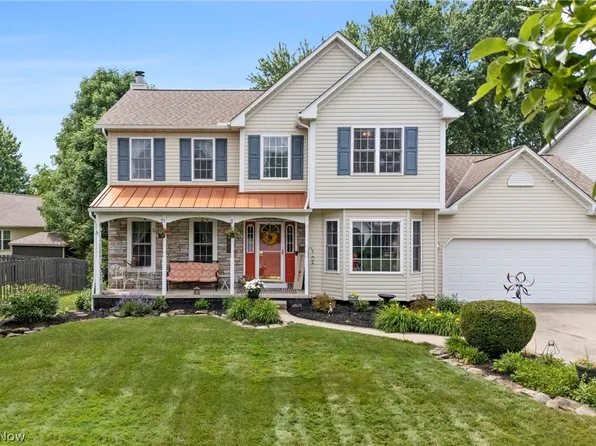 5260 Grand Canyon Dr, Medina, OH 44256
