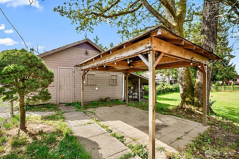 4th image of 14318 368th Avenue SE