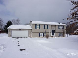 7263 Pear Tree Mdw, Ontario, NY 14519