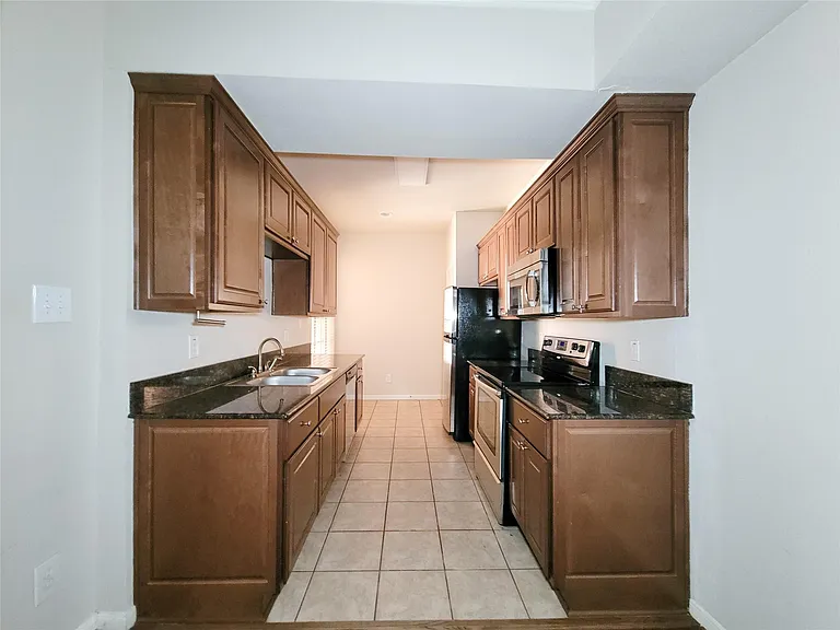 2255 Braeswood Park Dr #259 — Photo 15