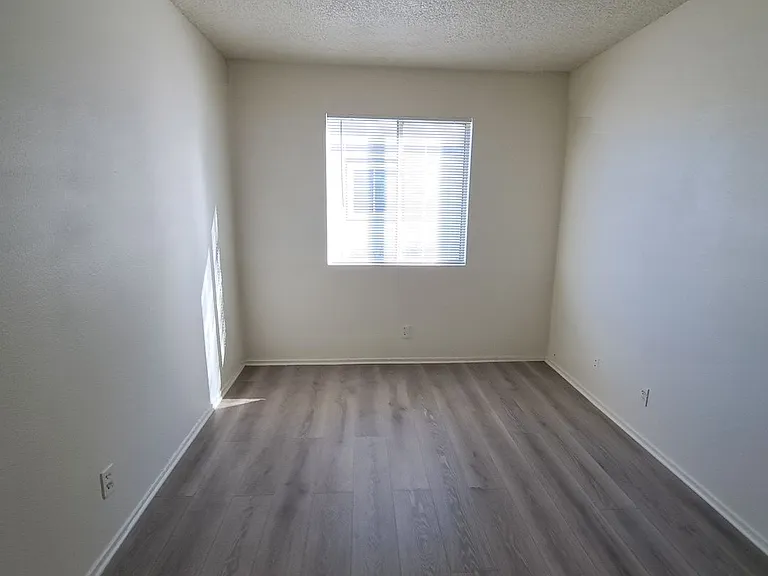 156 Judy Ln — Photo 6