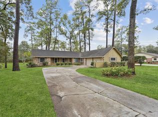 714 Golden Bear Ln, Humble, TX 77339