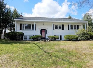 16 Radcliffe Dr, Nashua, NH 03062