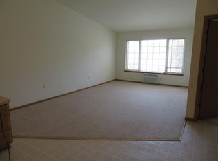 606 W State St #7, Hartford, WI 53027