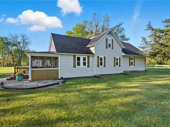 7205 W 311th St, Louisburg, KS 66053