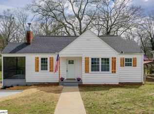 141 Pleasant Ridge Ave, Greenville, SC 29605