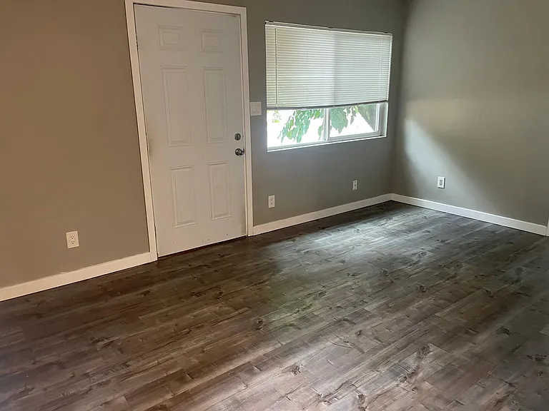111 Ponderosa Way #1 — Photo 5