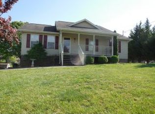30 Maple Ridge Ct, Jonesborough, TN 37659