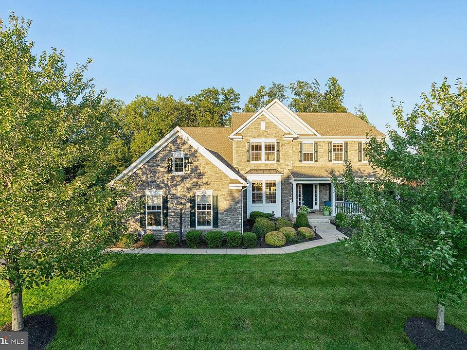 1st image of 7210 Freemont Hill Ct #37