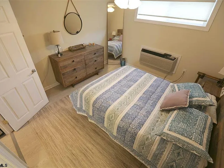 9510 Amherst Ave #116 — Photo 11
