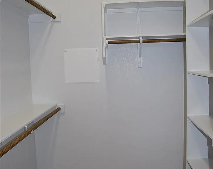 2501 Meyer Cv #B — Photo 13