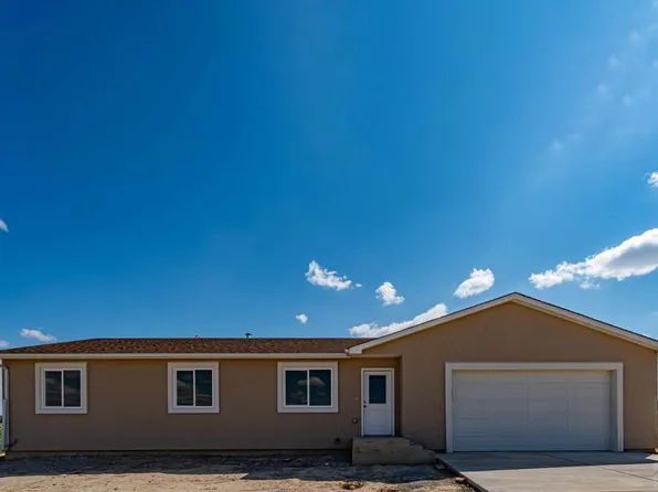 702 E Loma Dr, Pueblo West, CO 81007