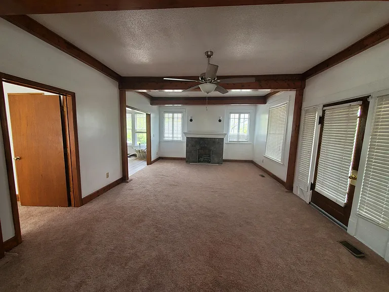 315 Martin Luther King Jr Blvd — Photo 14