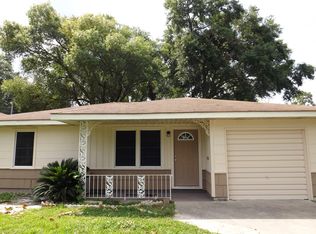 6641 Verde St, Groves, TX 77619