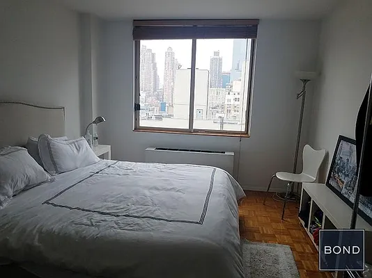 Rented by Bond New York | media 12