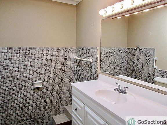5th image of 2315 Avenue P APT 2