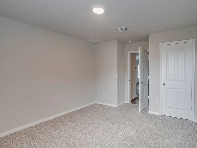1007 Coolridge Ct — Photo 18