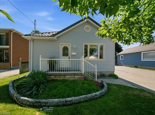 37 Hill Ave, Brantford, ON N3R4G8