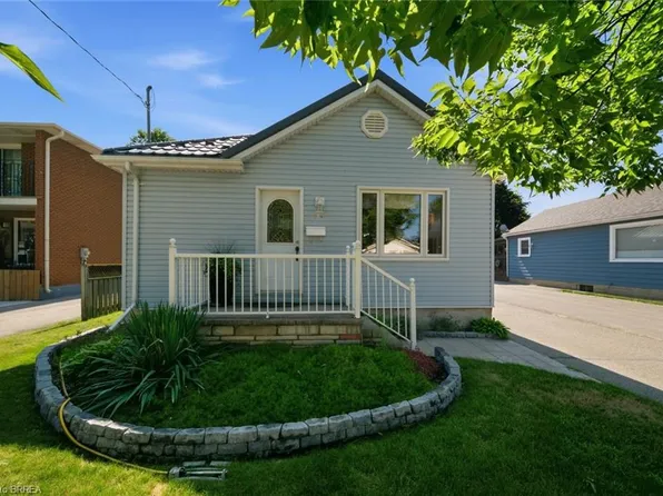 37 Hill Ave, Brantford, ON N3R 4G8