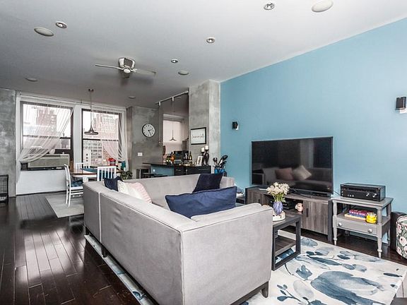 3rd image of 602 S Dearborn St #704