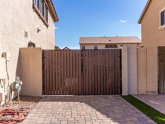 5th image of 18597 E ASHRIDGE Drive