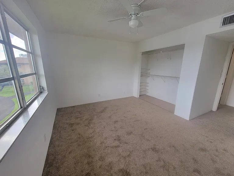 7900 NW 50th St #304 — Photo 10