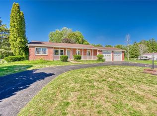 4543 Ontario Center Rd, Walworth, NY 14568