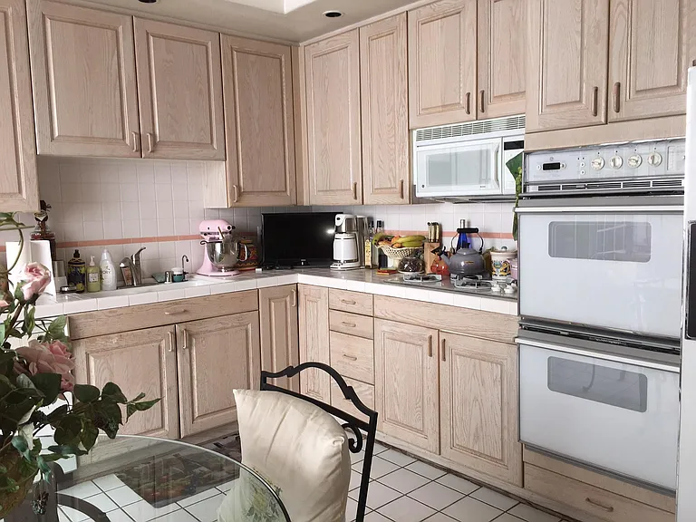Full Kitchen You May Use. 
Refrigerator, Microwave, Oven, And Cooking, Storage Dishes, Glasses, And Utensils, Cleaning Supplies Included