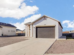 229 Flor Acacia Ln, Socorro, TX 79927