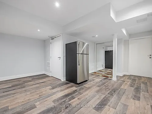 72 Little Britain Cres #BSMT Photo 1