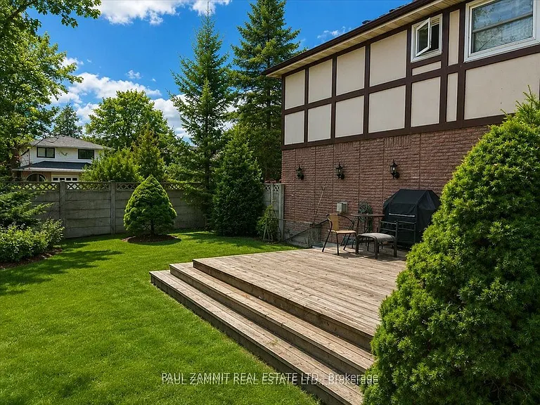 210 Bayview Fairways Dr — Photo 5