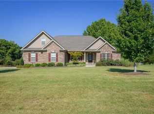 7102 Steeple View Ct, Randleman, NC 27317