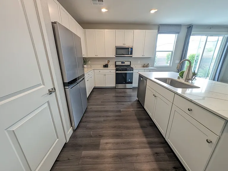 10795 Gentle Crest Ave — Photo 6