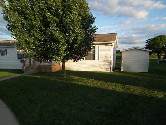 5th image of 112 Riverview Cir