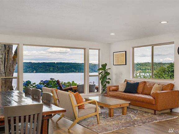 2nd image of 15518 Sunny Cove Dr SE
