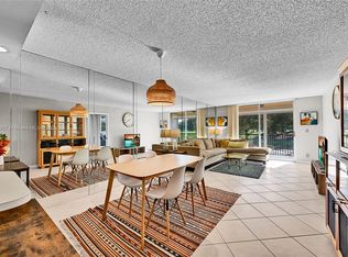 3001 W Rolling Hills Cir APT 210, Davie, FL 33328